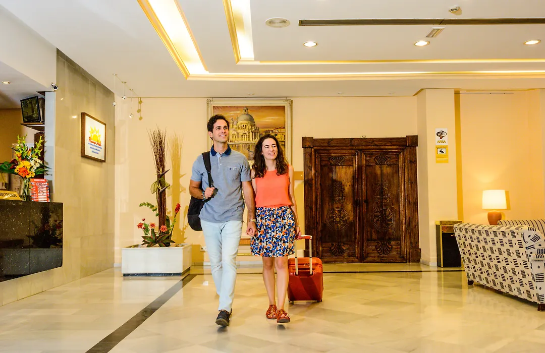 Aparthotel Monarque Sultan-1